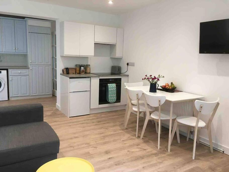 Bright And Spacious Annex Near Lymington With Private Garden Екстериор снимка